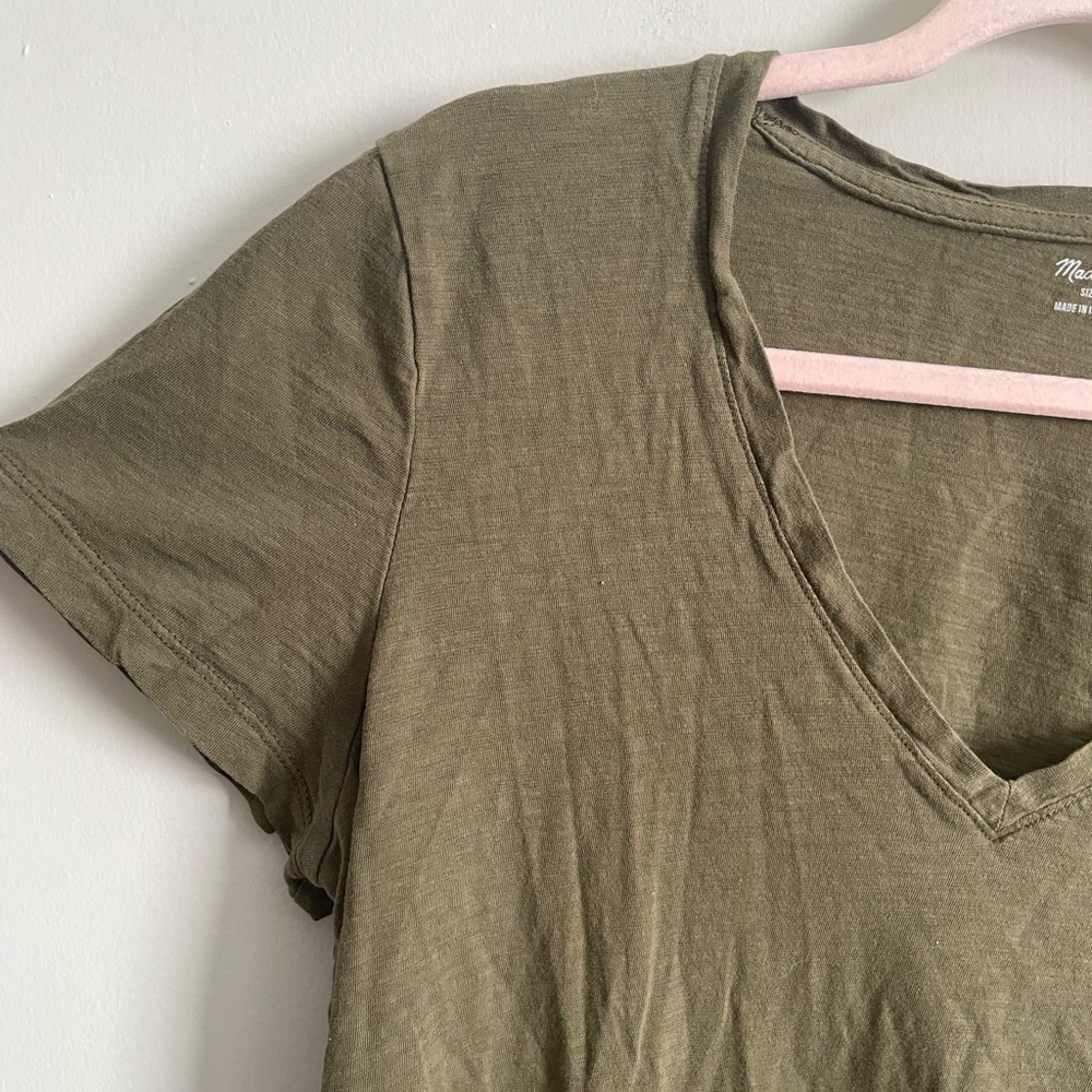 Madewell Olive Green V-Neck Tee - Picture 4 of 7